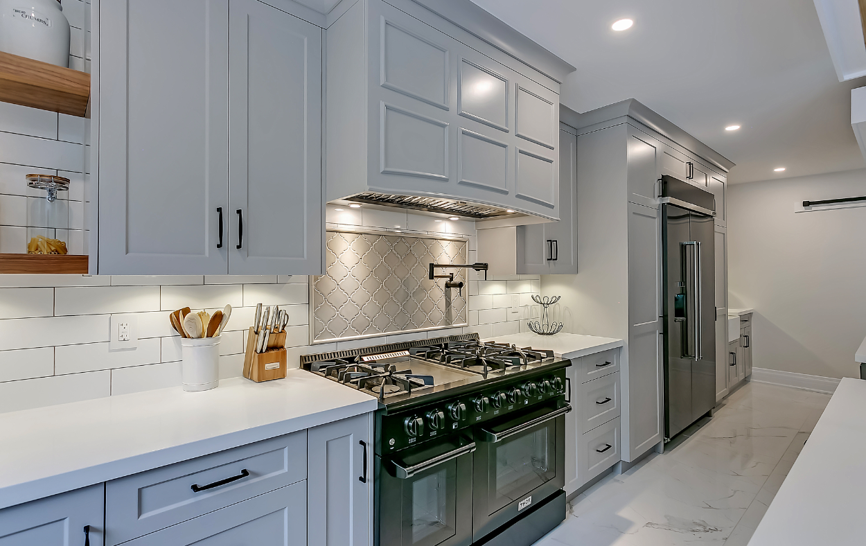 Custom range hood designed to elevate kitchen aesthetics and ventilation in Sarasota.