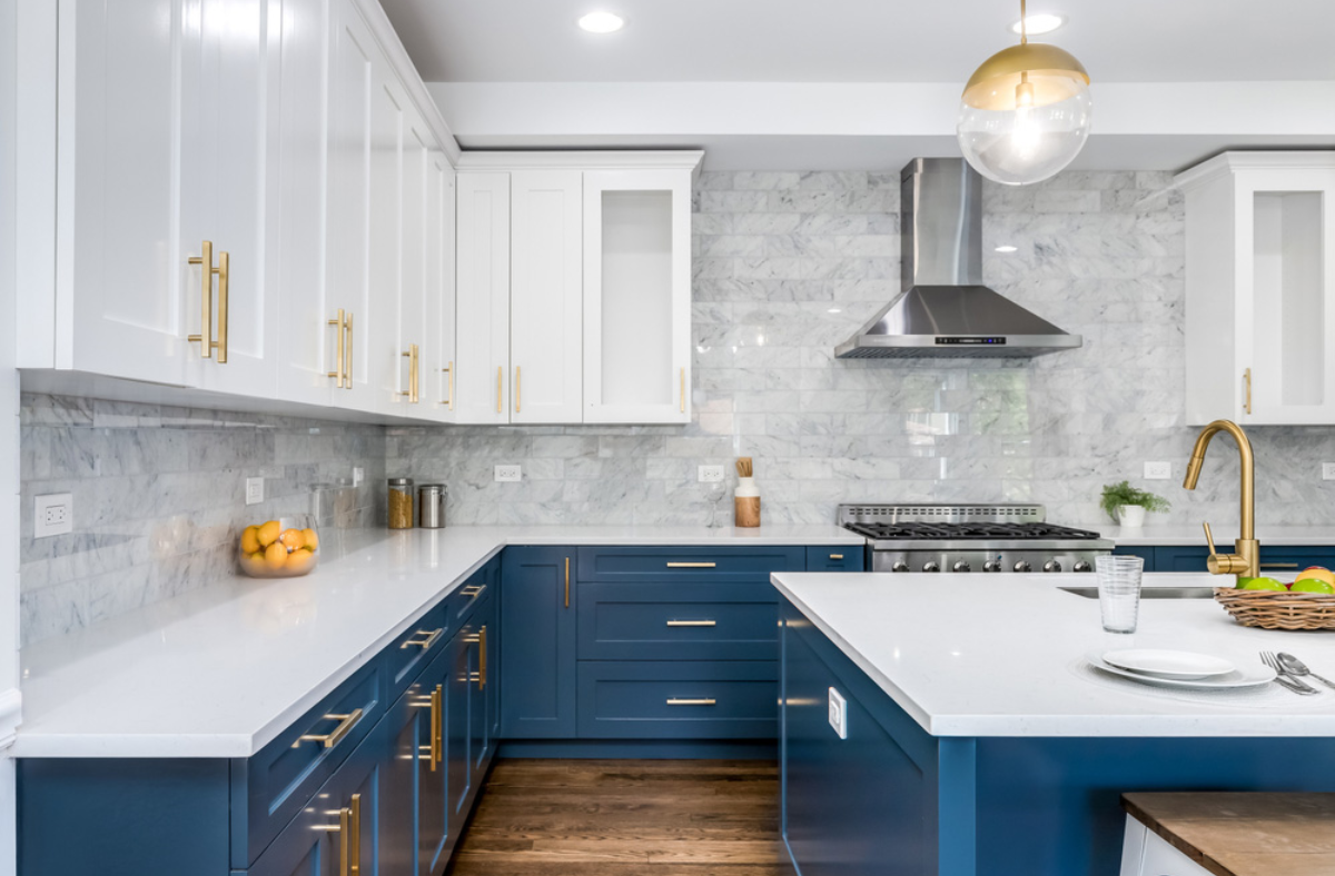 Sleek frameless kitchen cabinets for a modern, seamless look.